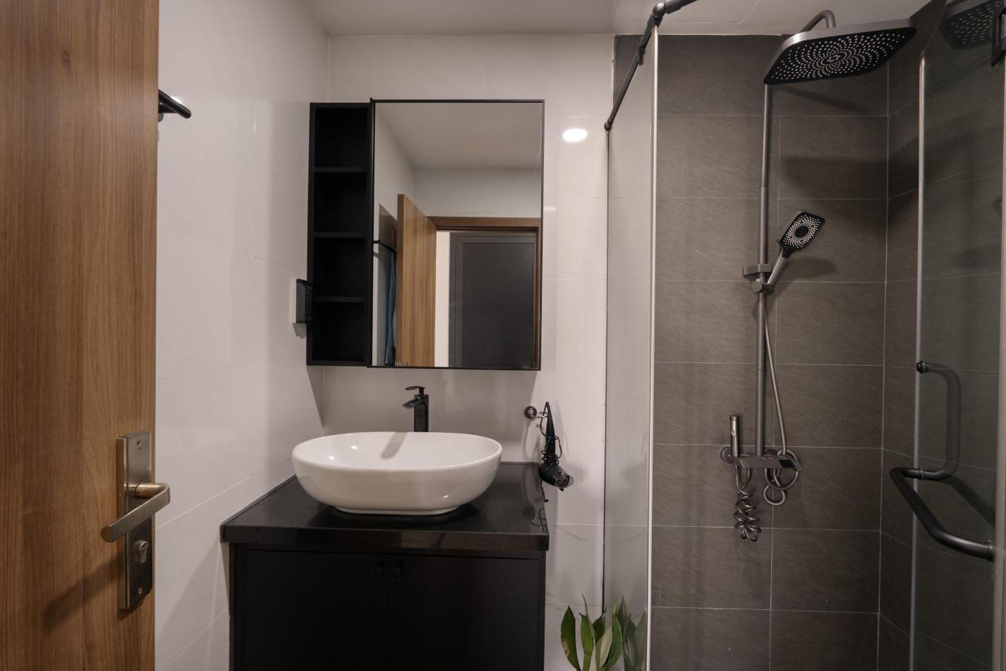 Căn hộ Centana Thu Thiem - Serviced - Saigon - District 2 - Q2 - - Netflix, Fpt Tv, Youtube Premium, Playstation 5, Workstation - Super Wifi *